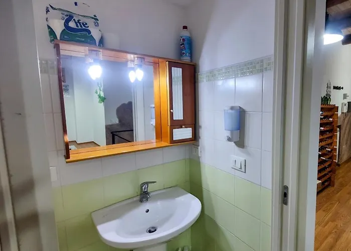 Roccaforte House - *